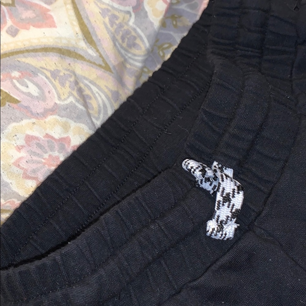 Shorts - Picture 2 of 2